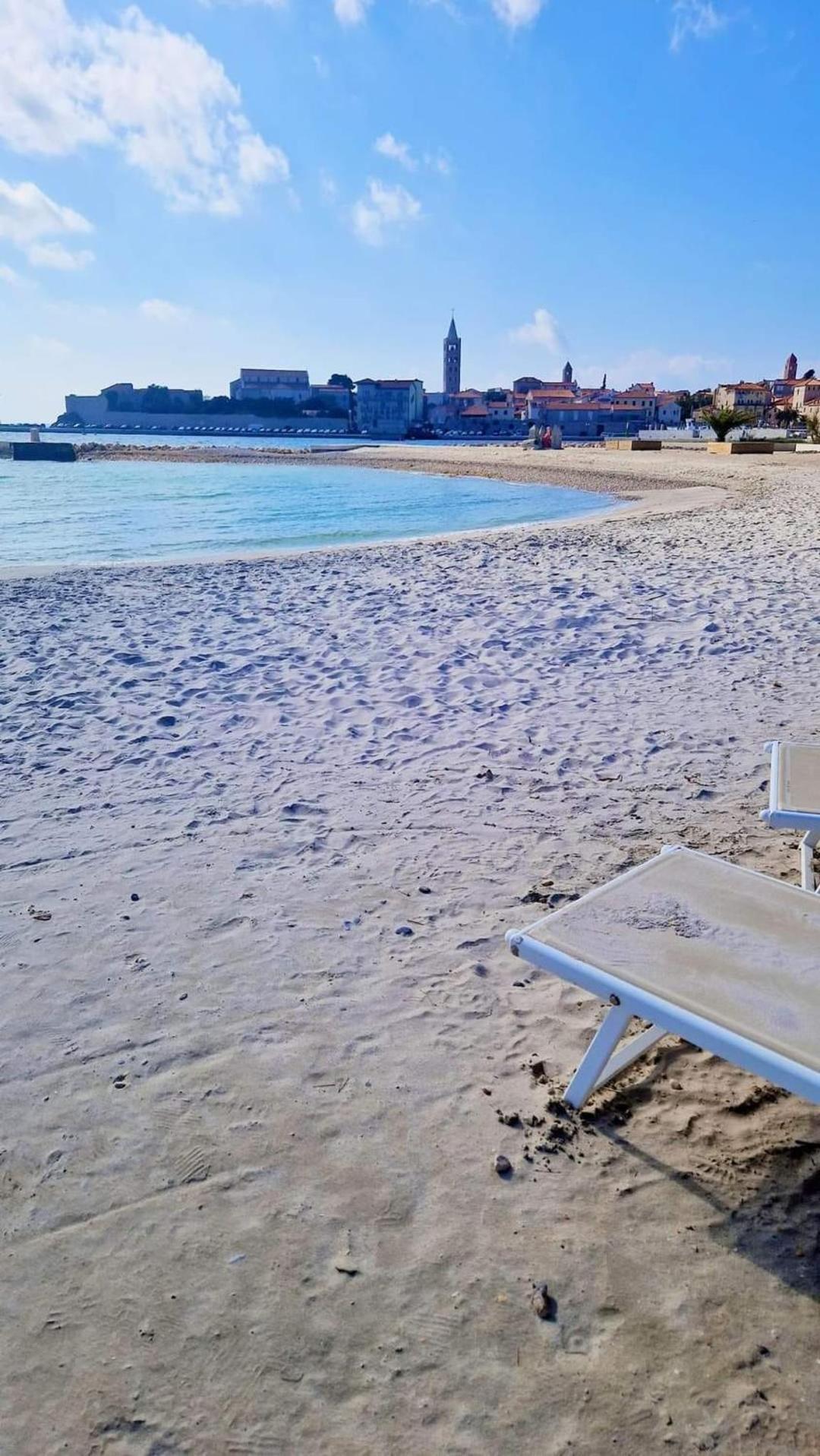 Apartment Lucka Rab Town Esterno foto