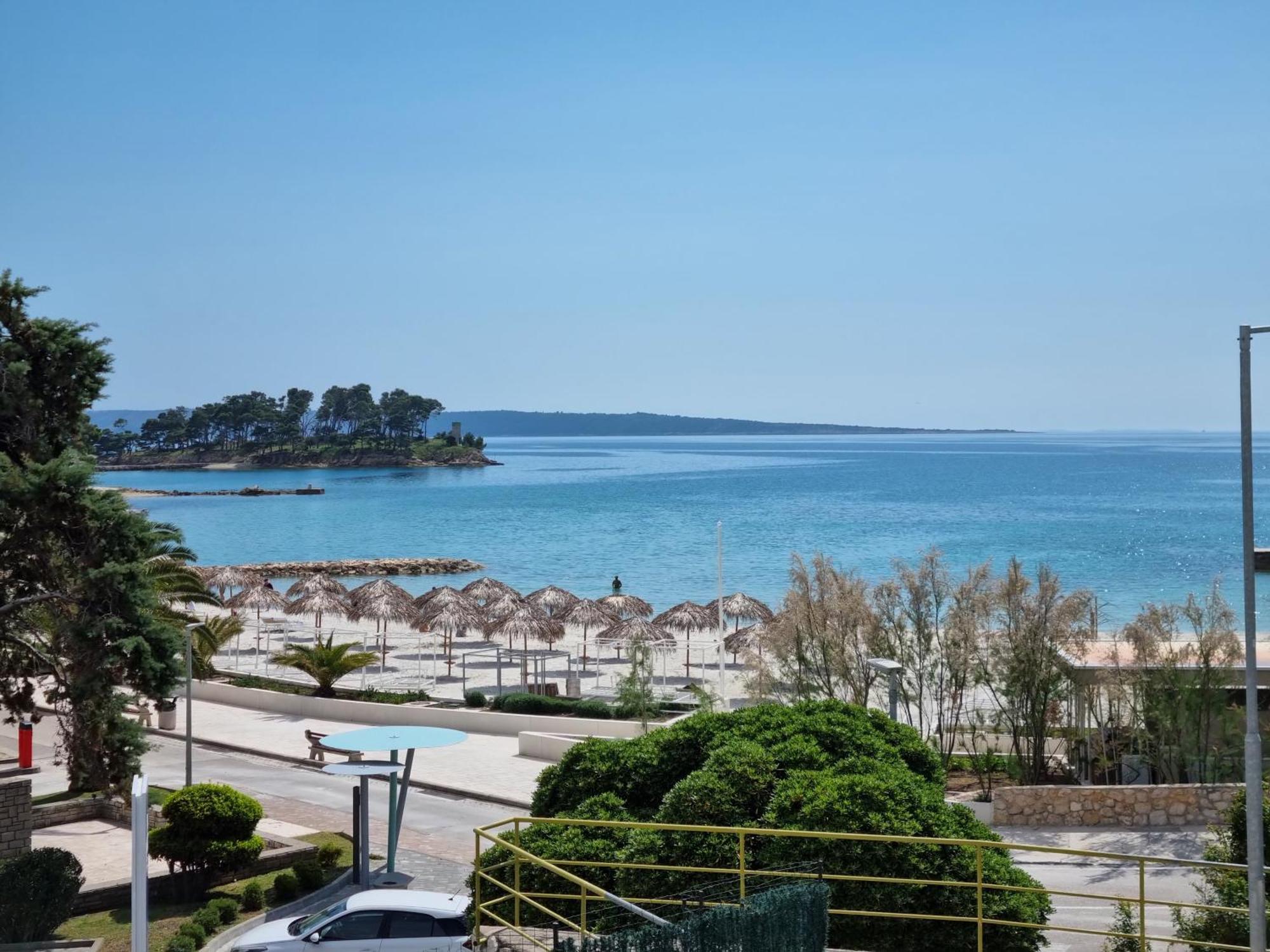 Apartment Lucka Rab Town Esterno foto